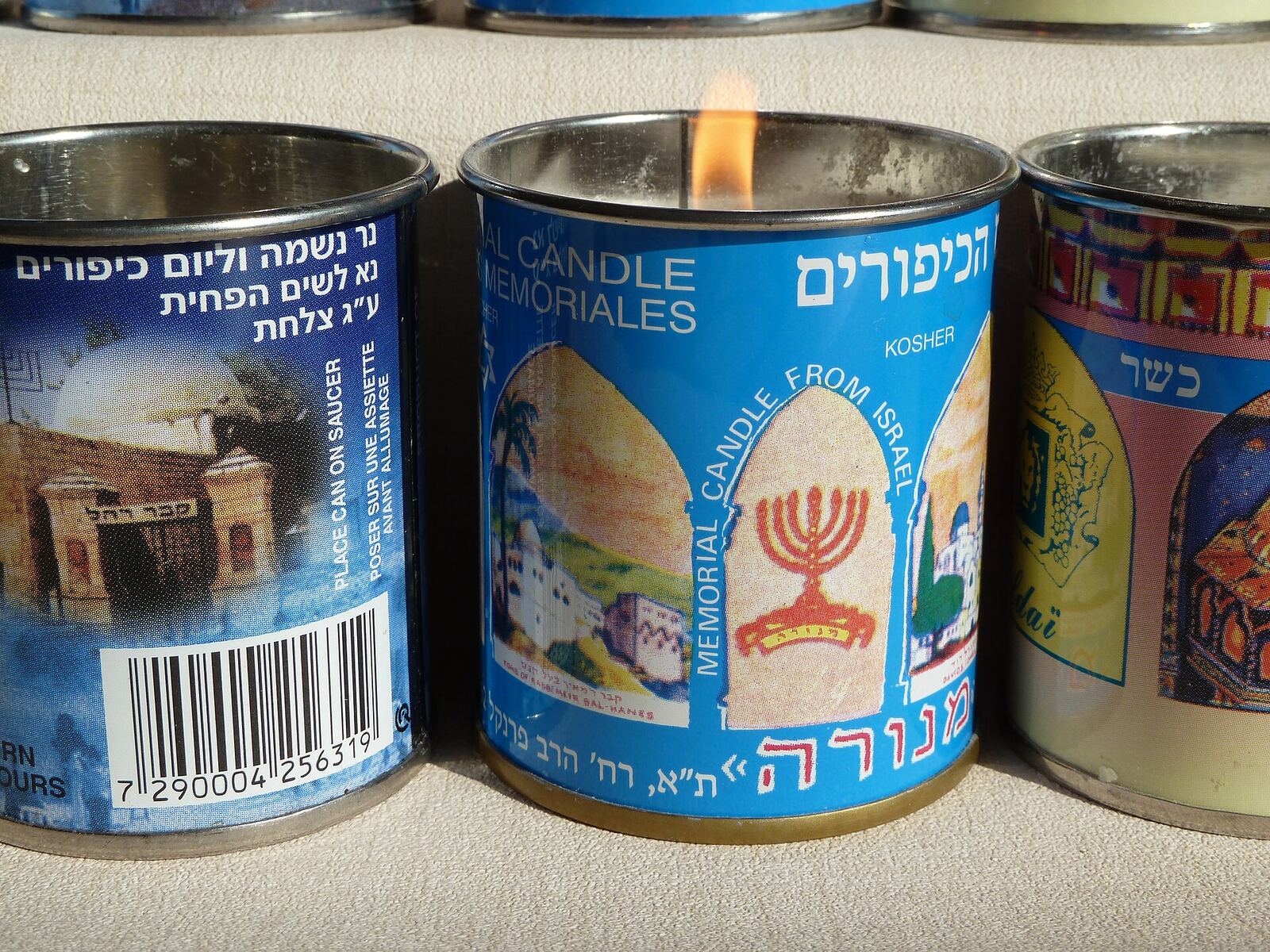 Jewish grave candle